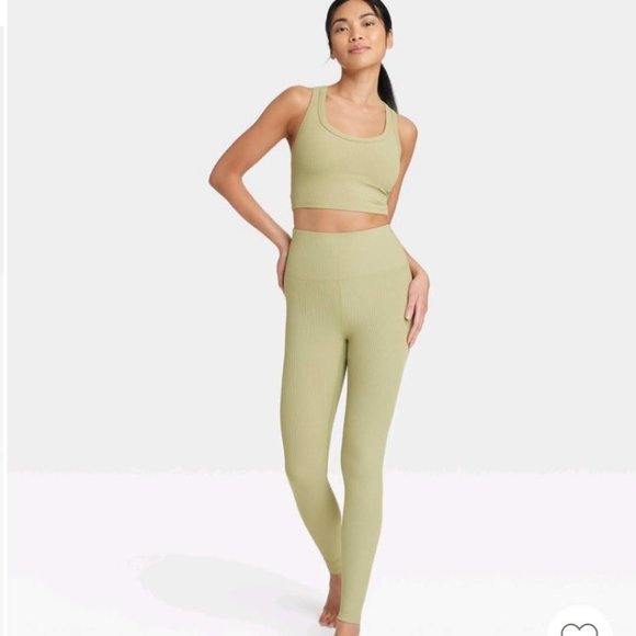 All in Motion - Women's Ultra High-Rise Rib Leggings  Olive Green Size M Reg - Picture 10 of 13